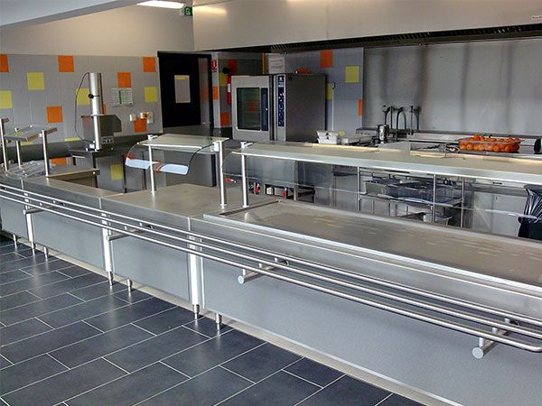 Cuisine professionnelle install&eacute;e par IFC 44 : expert en mat&eacute;riel frigorifique