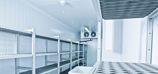 Installation de chambre isotherme et chambre froide &agrave; Saint Nazaire (44)